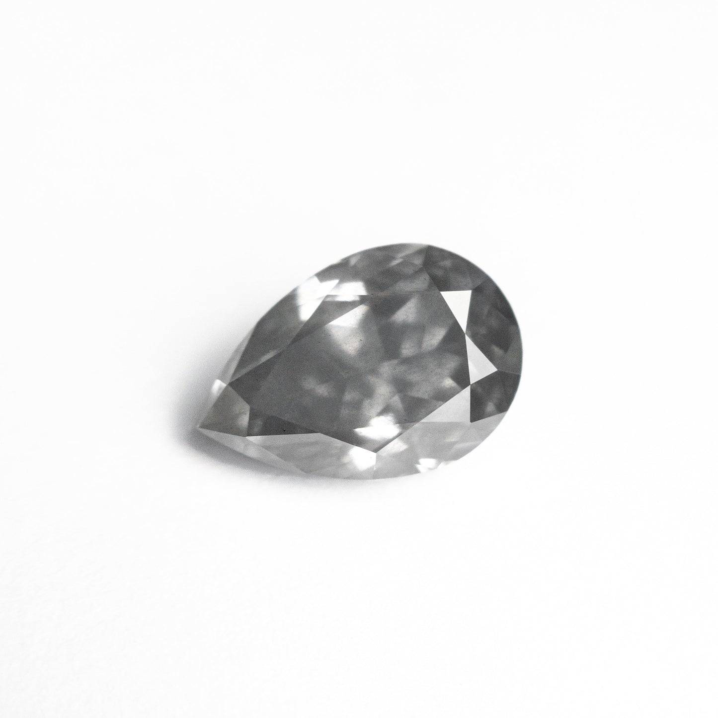 1.77ct 9.06x6.18x4.23mm GIA I1 ファンシーグレー ペア ブリリアント 25493-01