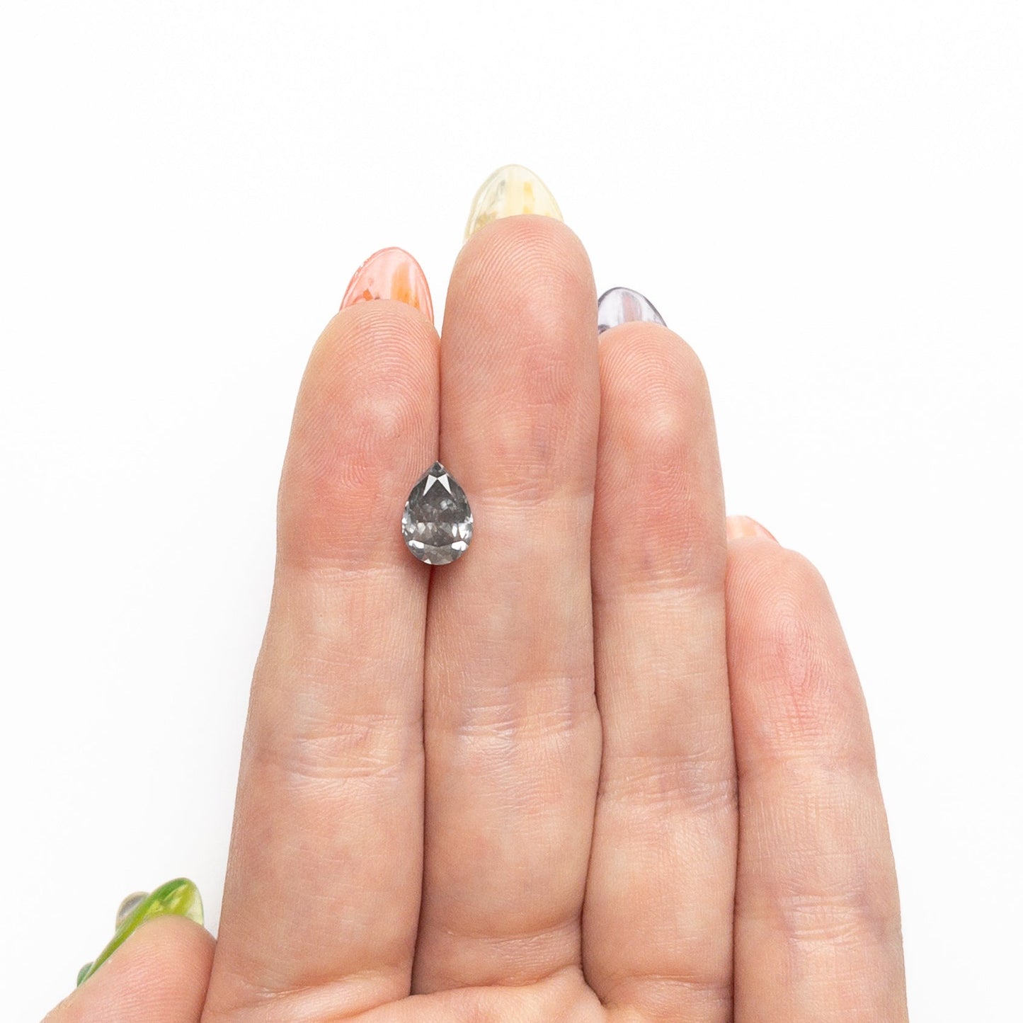 1.77ct 9.06x6.18x4.23mm GIA I1 ファンシーグレー ペア ブリリアント 25493-01