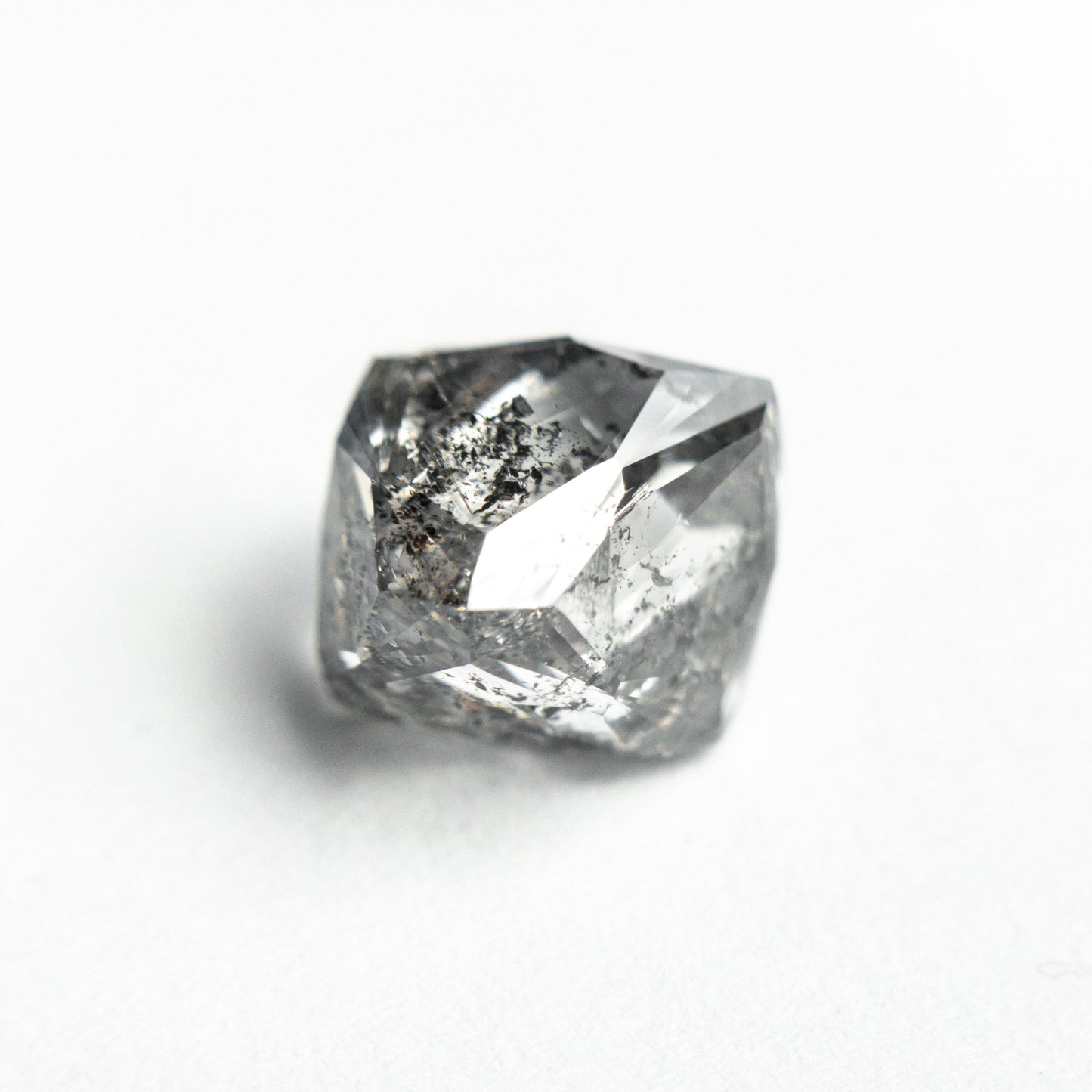 3.89ct 8.91x8.61x6.82mm 八面体 🇨🇦 25565-01