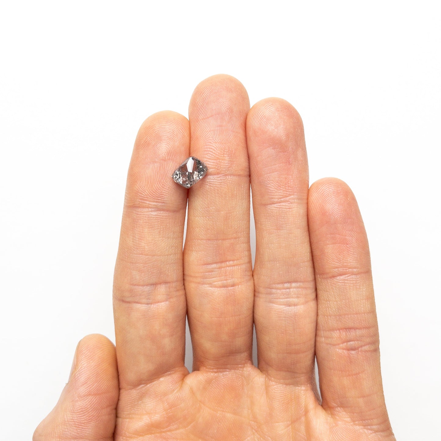 3.89ct 8.91x8.61x6.82mm 八面体 🇨🇦 25565-01