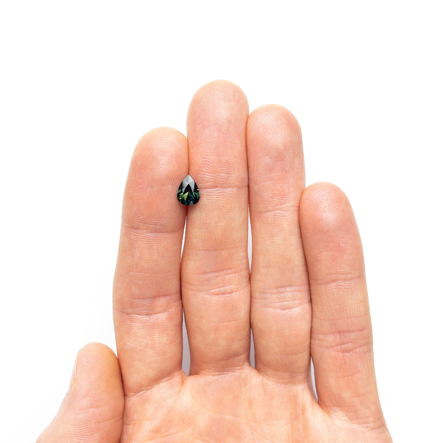 1.31ct 8.17x6.10x4.04mm ペア ブリリアント サファイア 25781-12
