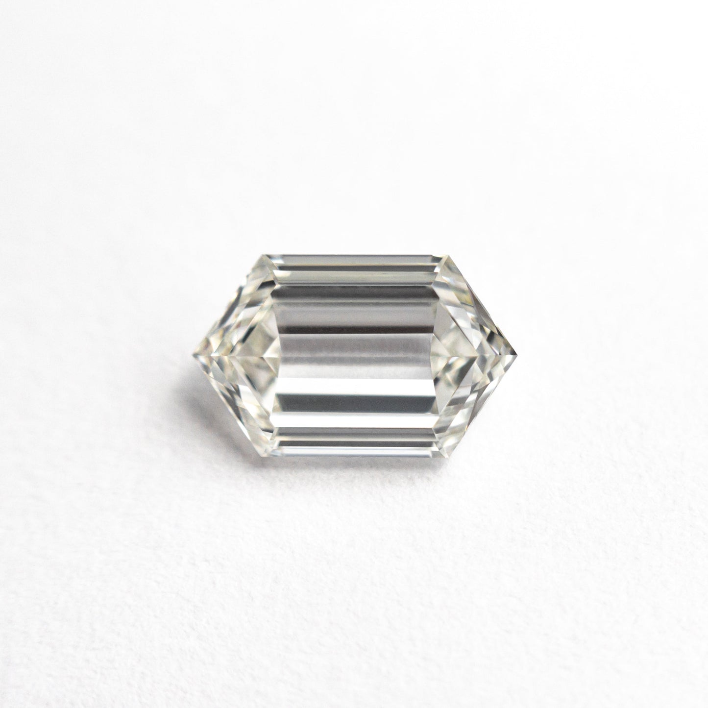 1.01ct 8.16x5.08x2.77mm GIA VS1 J ヘキサゴン ステップカット 25803-02