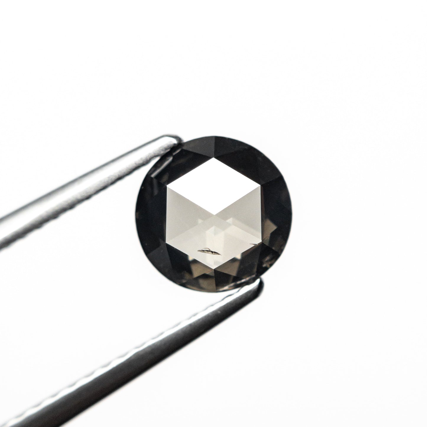 1.01ct 6.95x6.84x2.46mm ラウンド ローズカット 25809-05