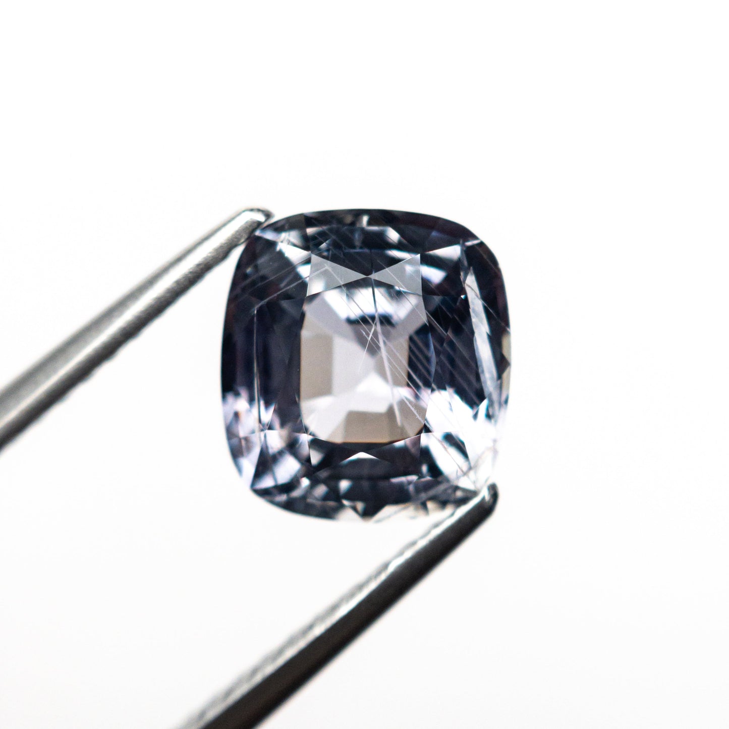 2.56ct 7.95x7.37x4.92mm クッションブリリアントサファイア 25938-01