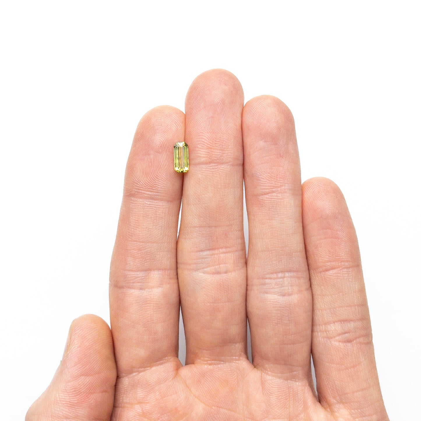 1.18カラット 8.28x3.91x3.01mm カットコーナー レクタングル ステップカット サファイア 26336-06