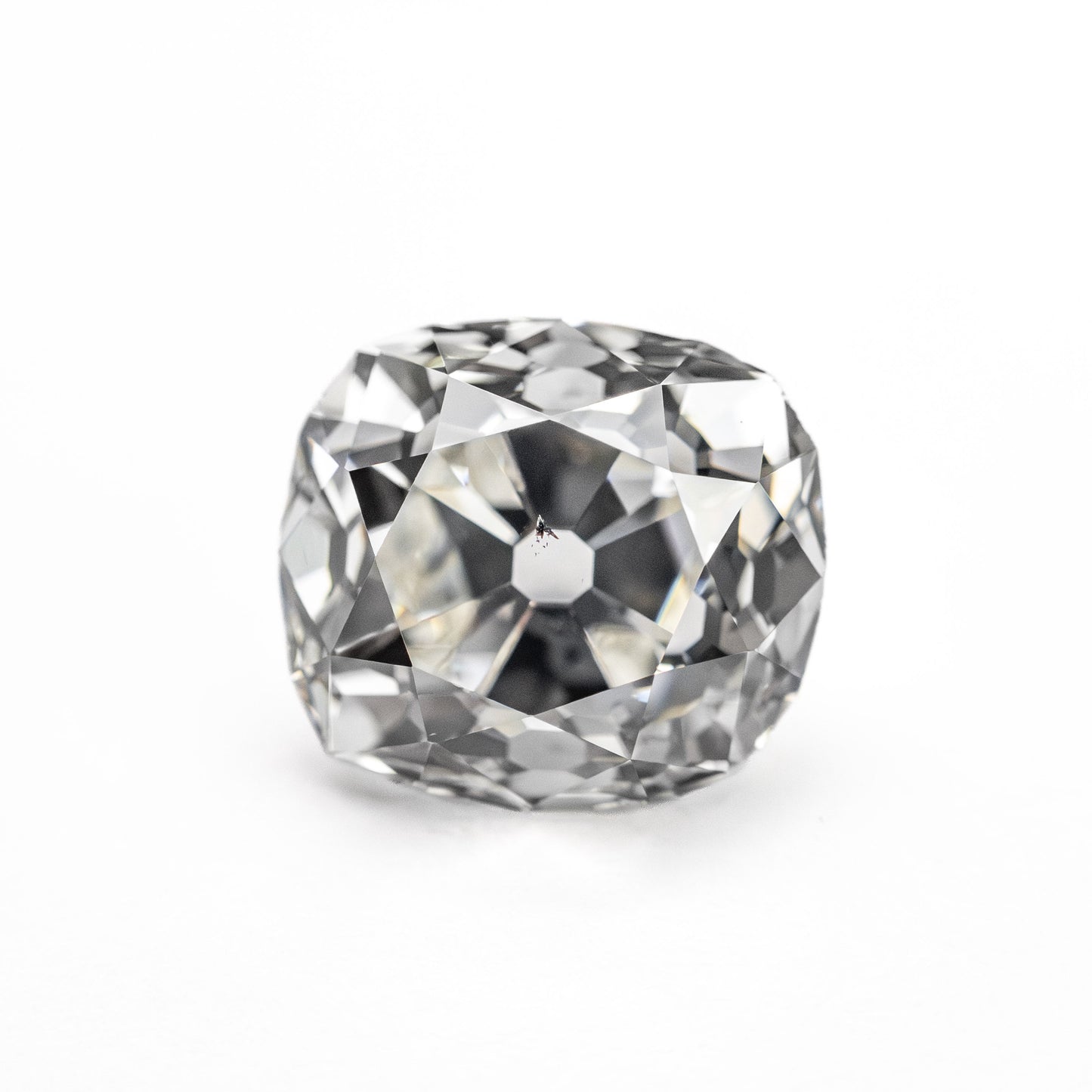2.41カラット 8.29x7.46x5.29mm GIA SI2 H アンティーク オールドマインカット 26685-01