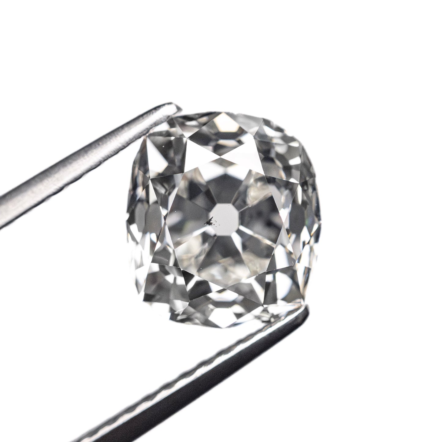 2.41カラット 8.29x7.46x5.29mm GIA SI2 H アンティーク オールドマインカット 26685-01