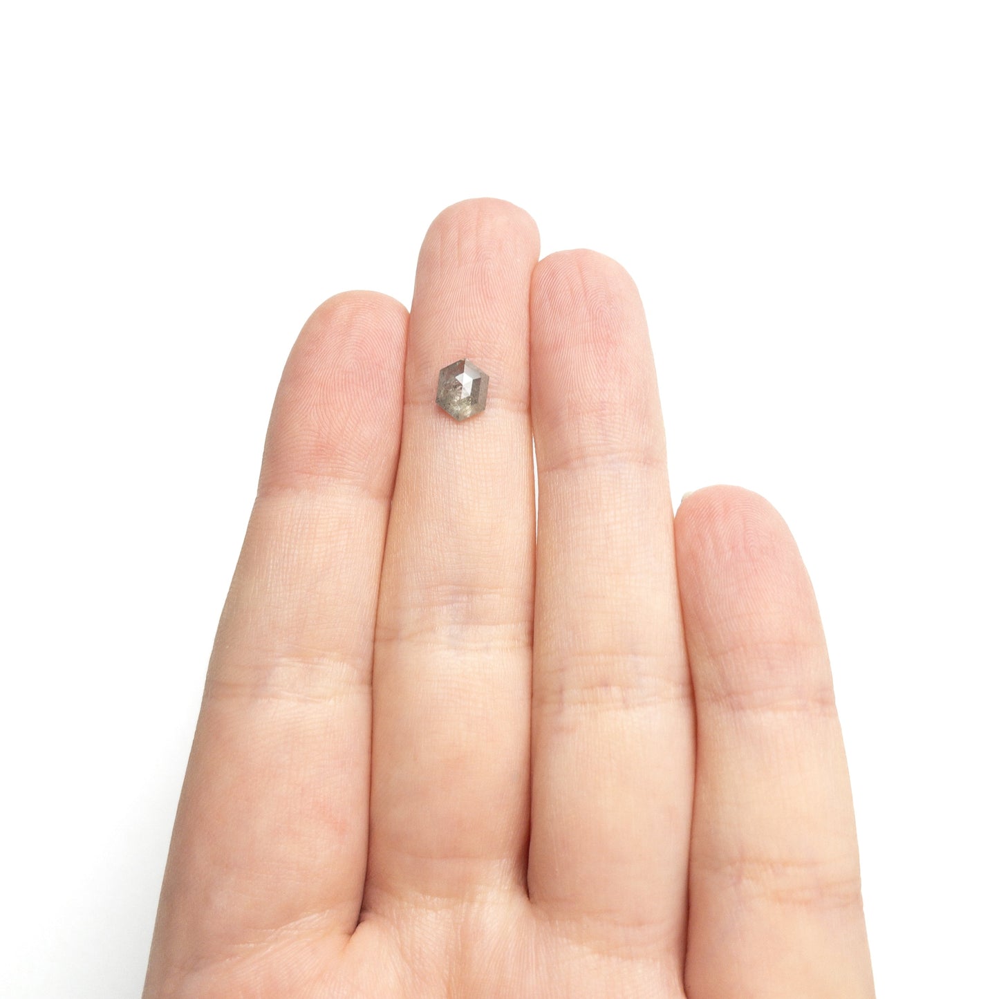 0.77カラット 7.16x5.47x2.42mm ヘキサゴン ローズカット 26782-36