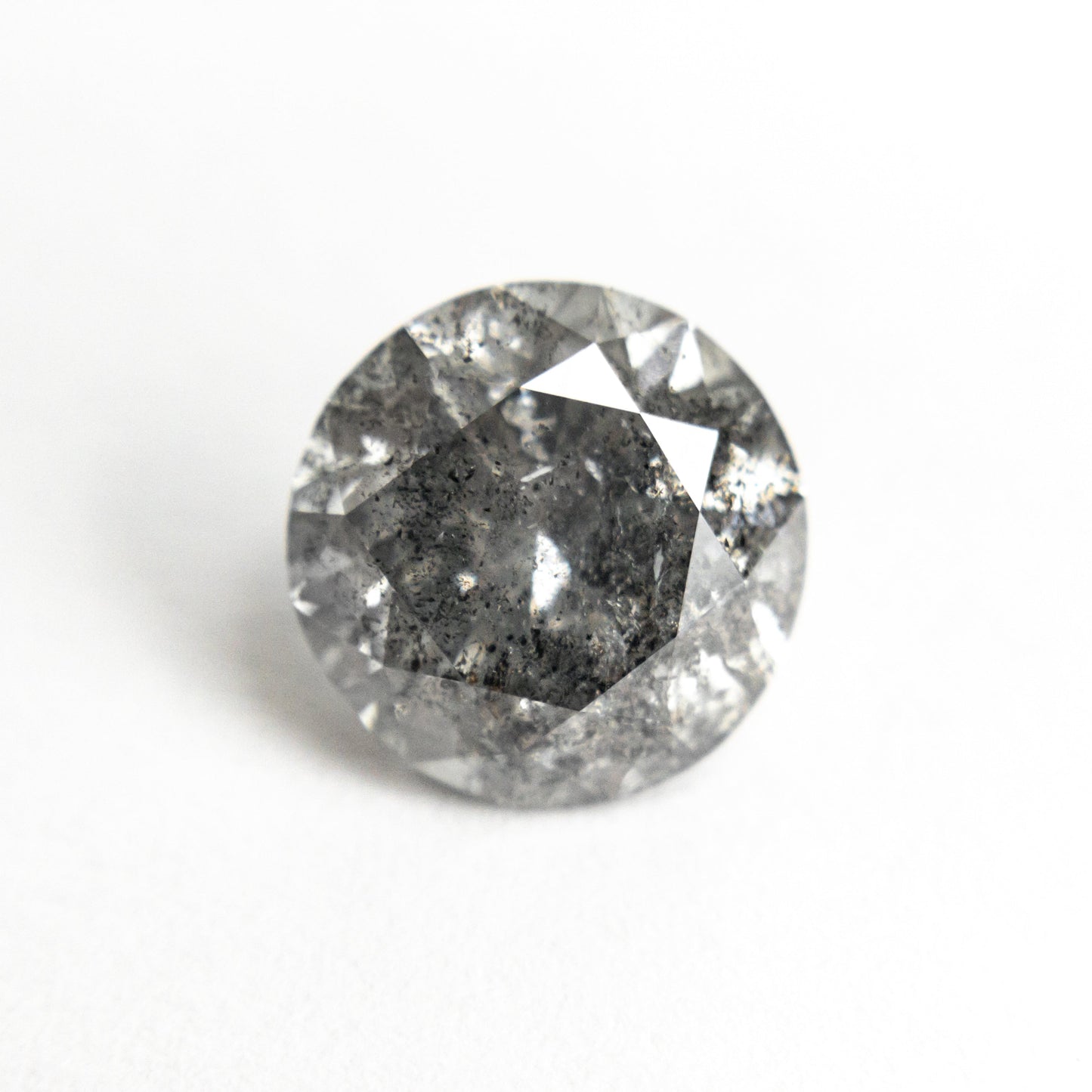 3.08ct 8.99x8.76x6.08mm ラウンドブリリアント 27051-01