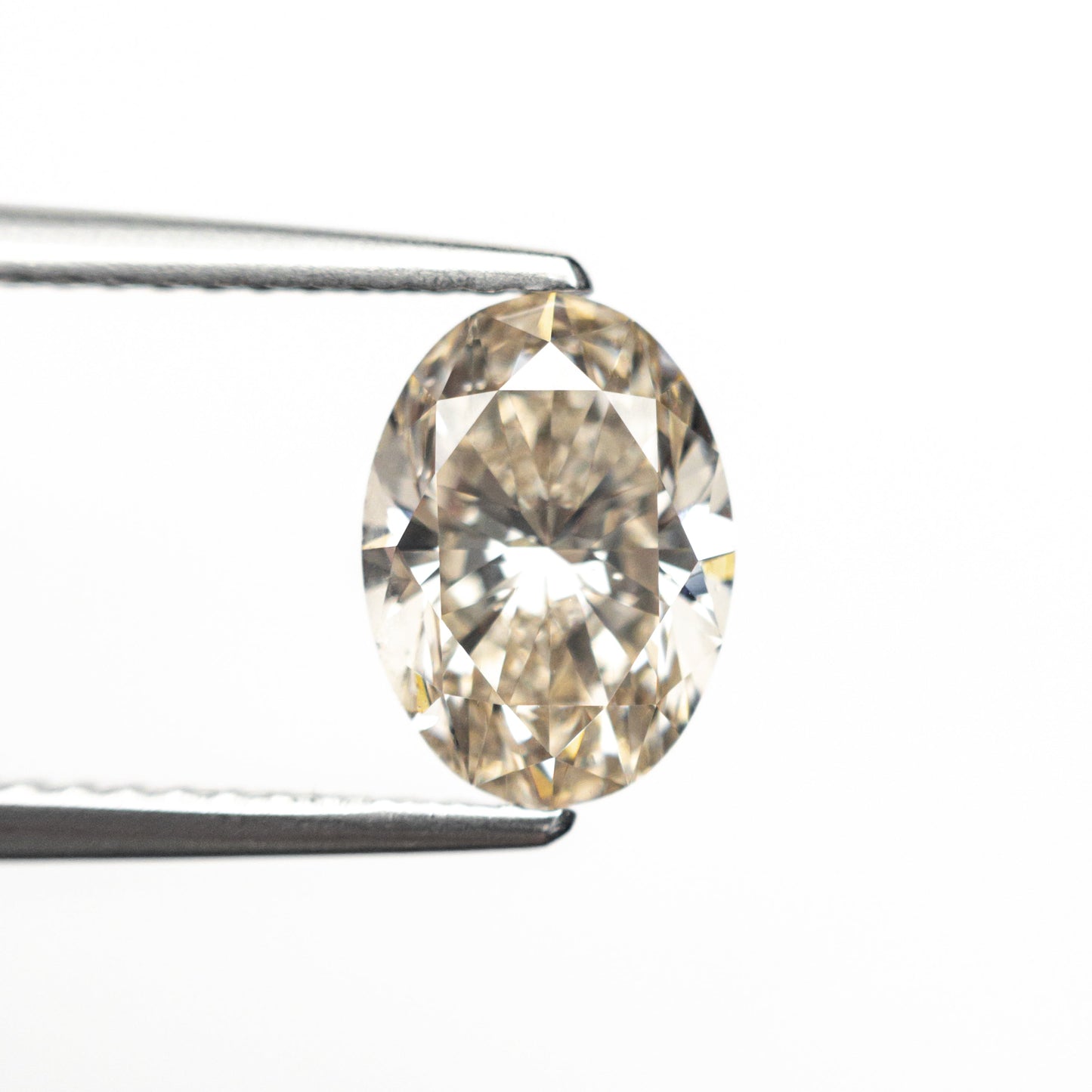 1.54ct 8.65x6.26x4.18mm SI1 C3 Oval Brilliant 27085-01