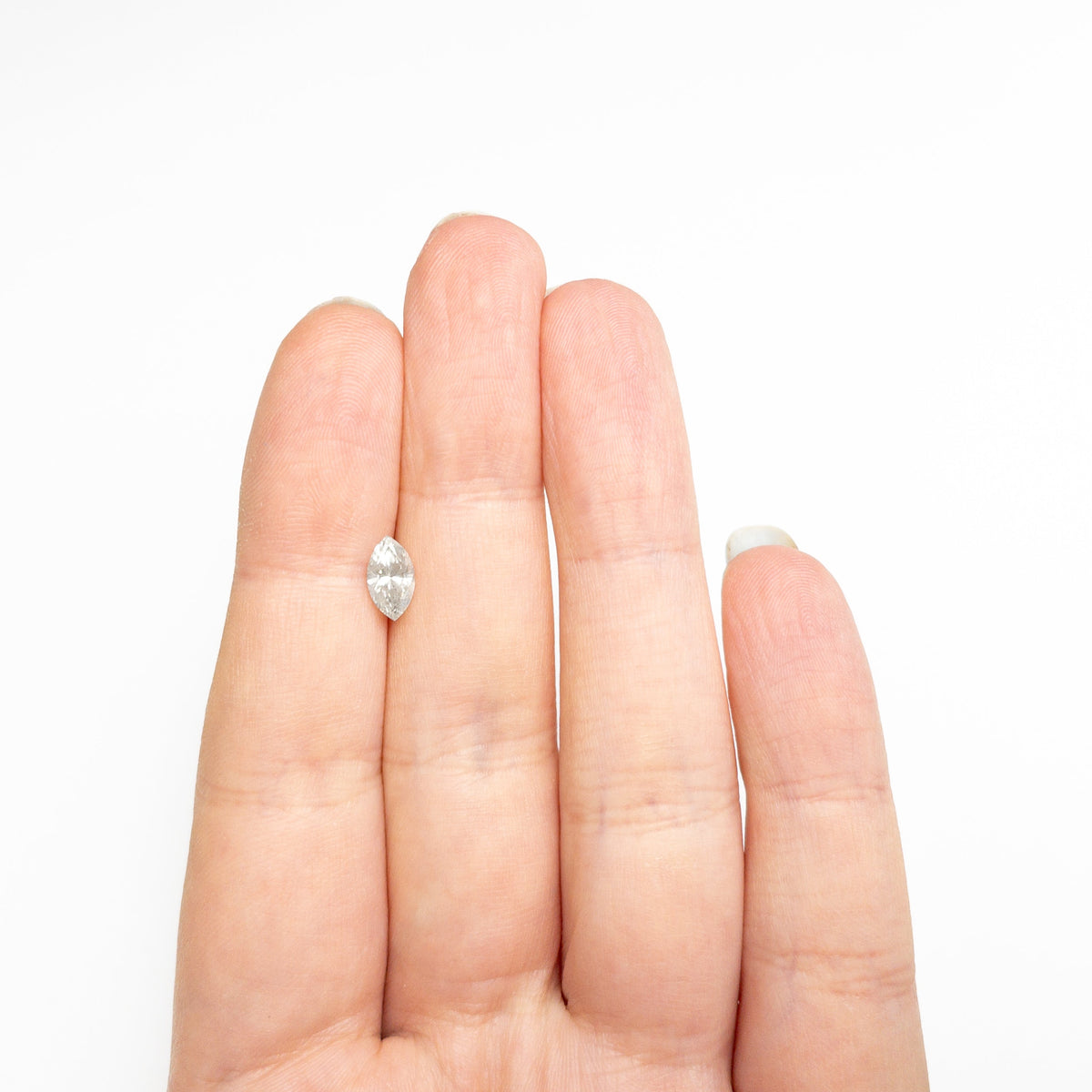 0.70カラット 8.21x4.58x3.12mm マーキースブリリアント 27226-06