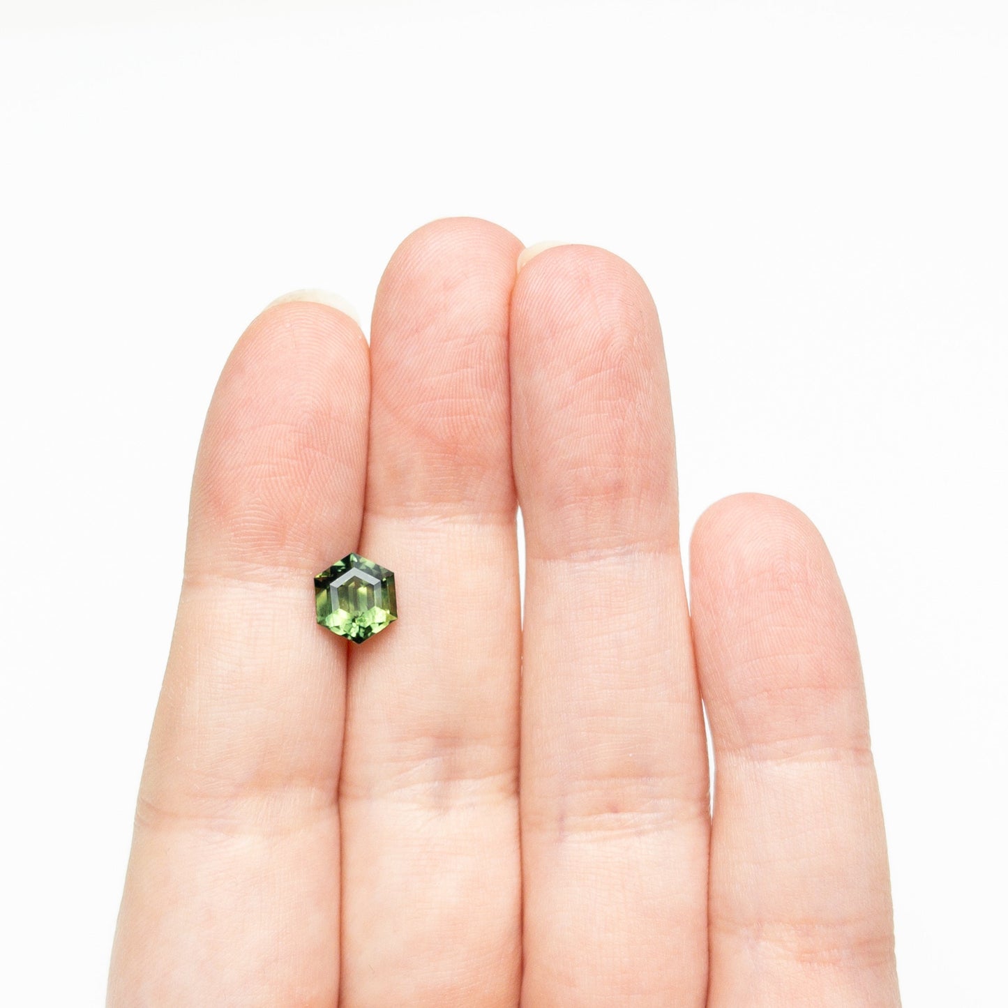 2.21ct 8.35x7.26x4.85mm ヘキサゴンステップカットサファイア 27321-01