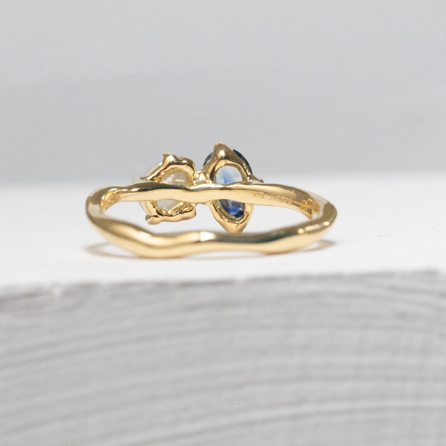 0.64ct Bicolor Sapphire and 0.57ct White Diamond set with Prongs on 18KYG