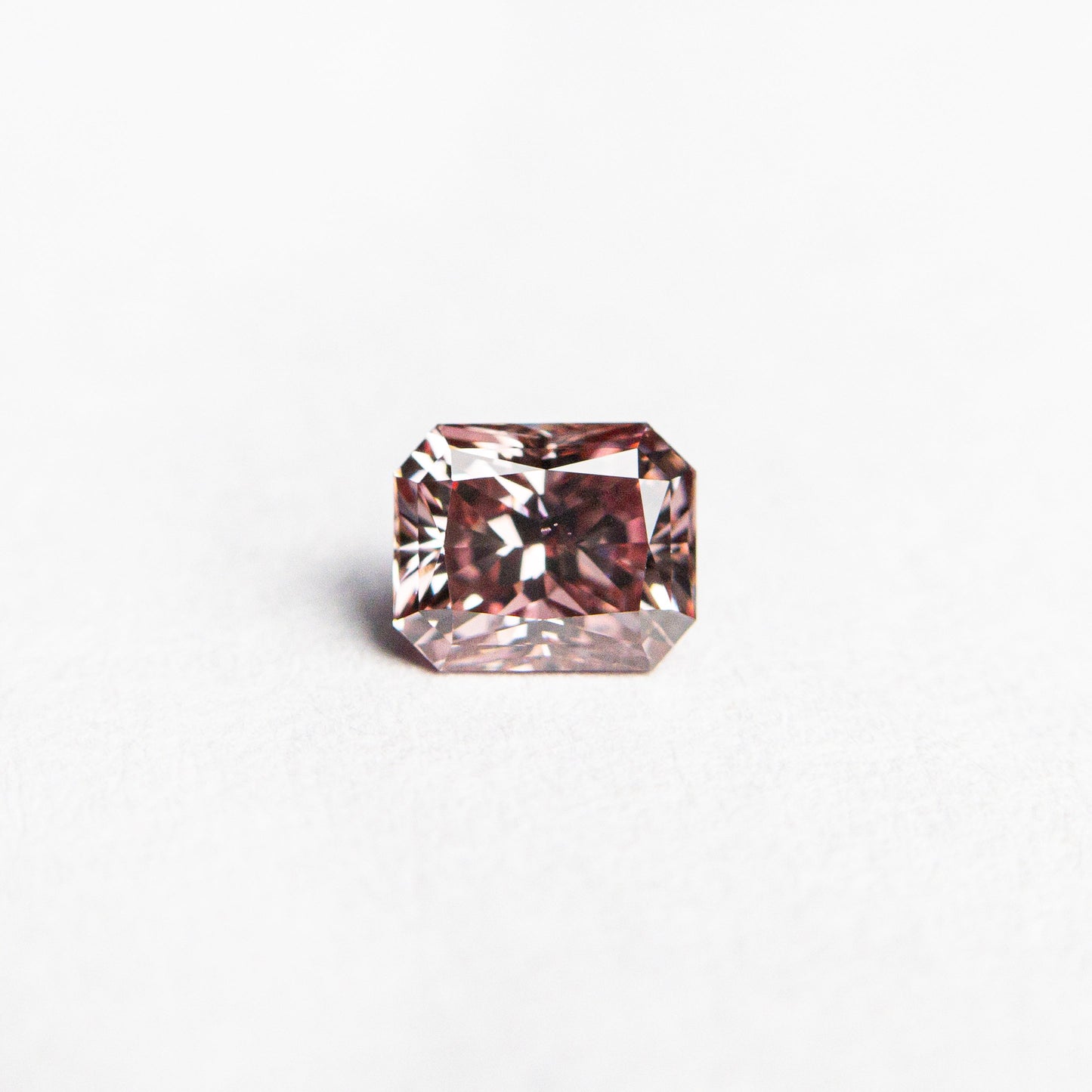 0.35ct 4.40x3.60x2.73mm GIA SI1 ファンシー ディープ ピンク カット コーナー レクタングル ブリリアント 24155-01