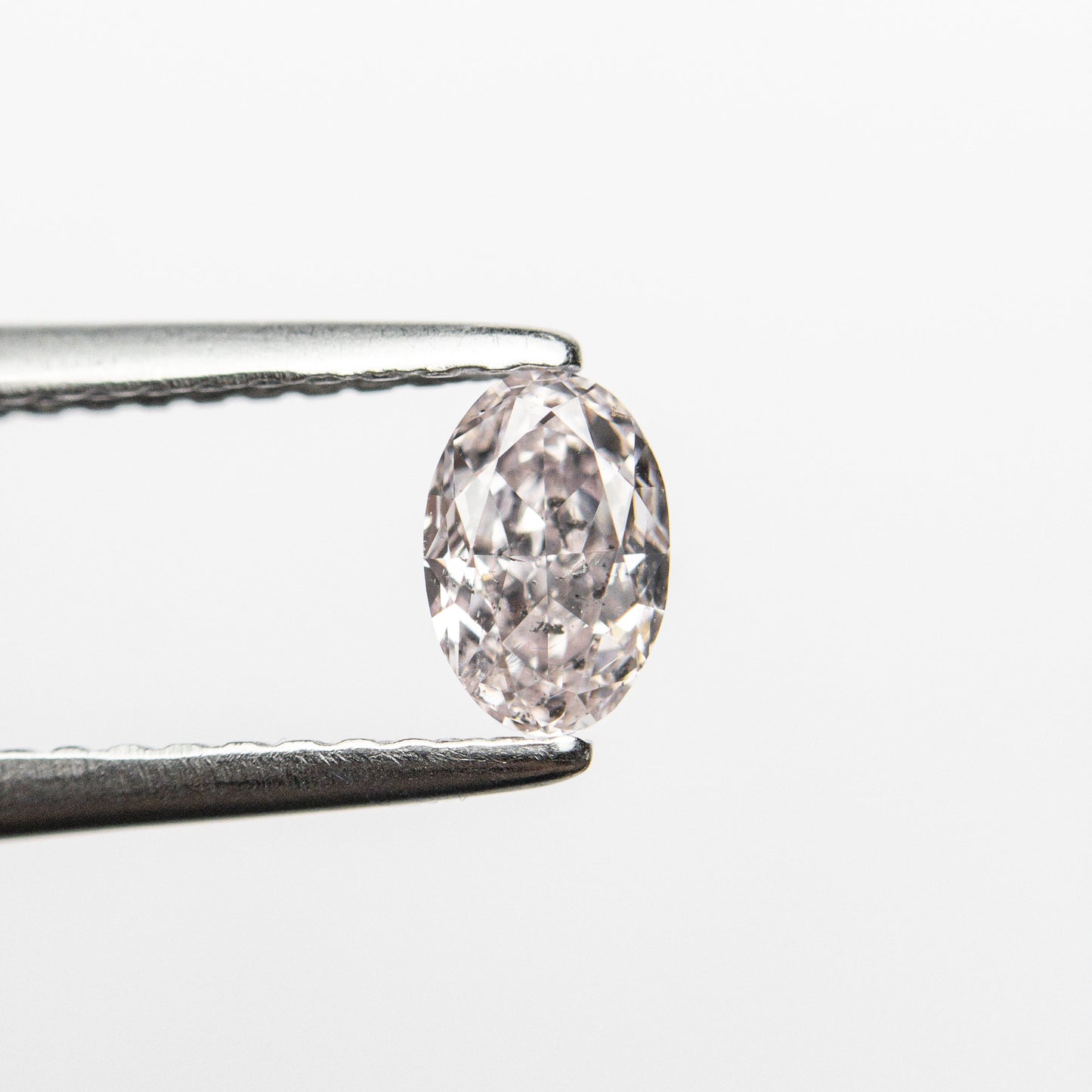 0.40ct 5.38x3.60x2.59mm GIA I1 ファンシー ライト ピンク オーバル ブリリアント 24094-01