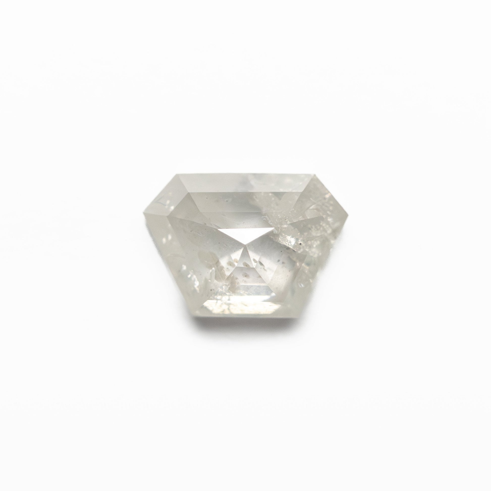 0.86ct 4.81x6.93x2.89mm 台形ローズカット 18751-01