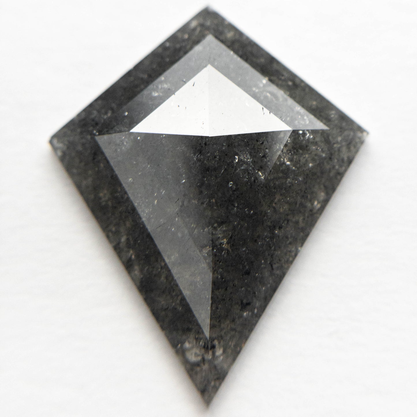 5.64ct 18.52x14.95x3.67mm カイト ローズカット 18922-01