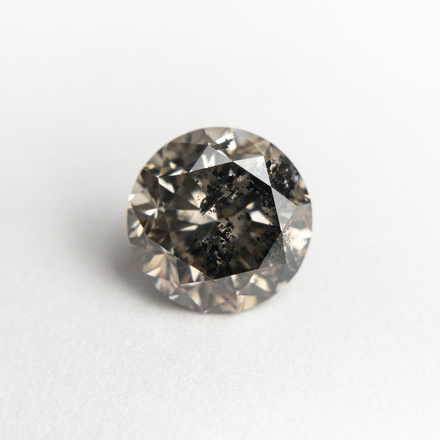 1.86ct 7.65x7.60x5.06mm ラウンド ブリリアント 19195-03