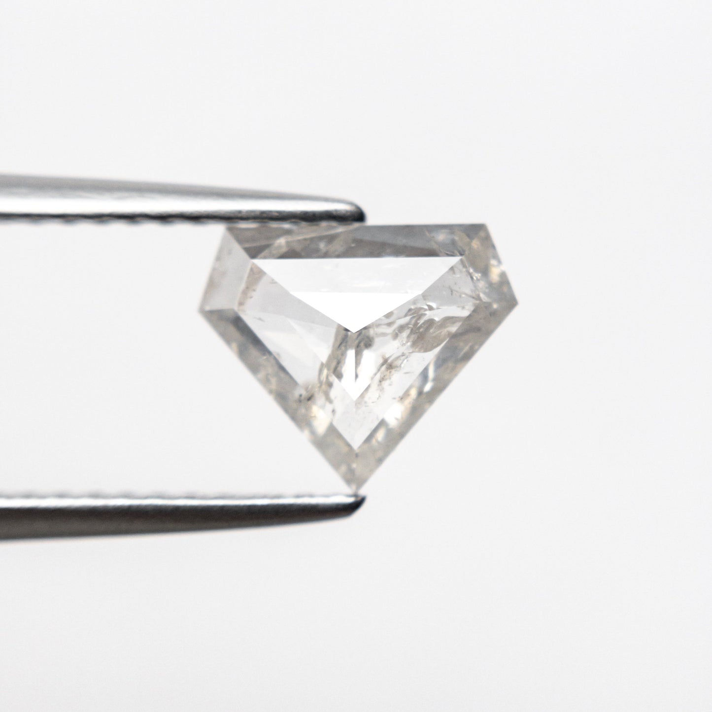 0.98ct 8.34x7.03x2.27mm シールド ローズカット 19617-11