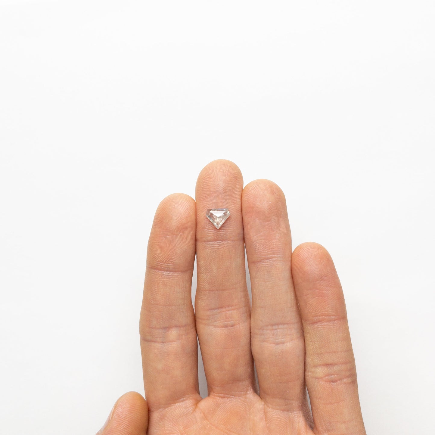 0.98ct 8.34x7.03x2.27mm シールド ローズカット 19617-11