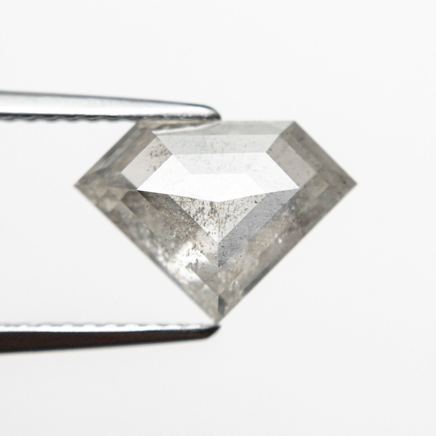 2.59ct 8.55x11.87x4.36mm シールド ダブルカット 19753-09