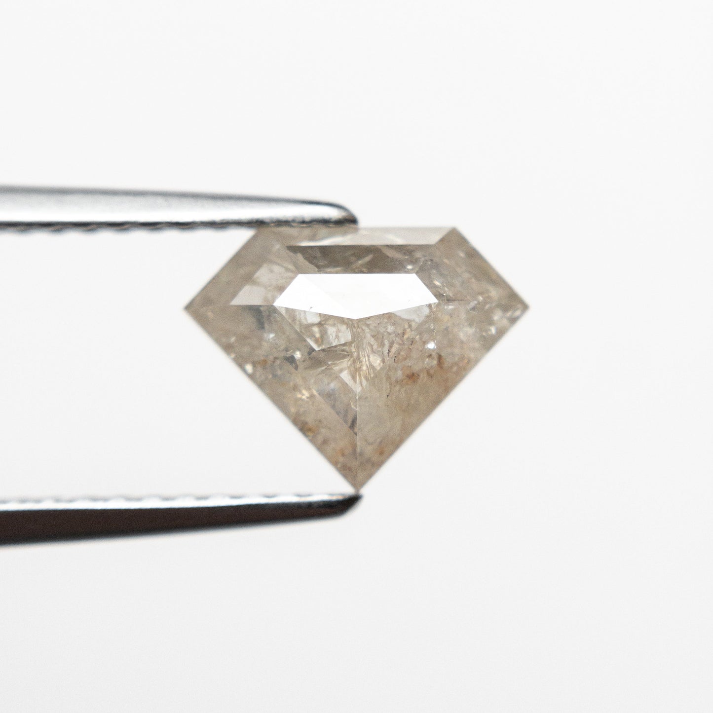 1.34ct 6.95x9.04x3.23mm シールド ローズカット 19753-10