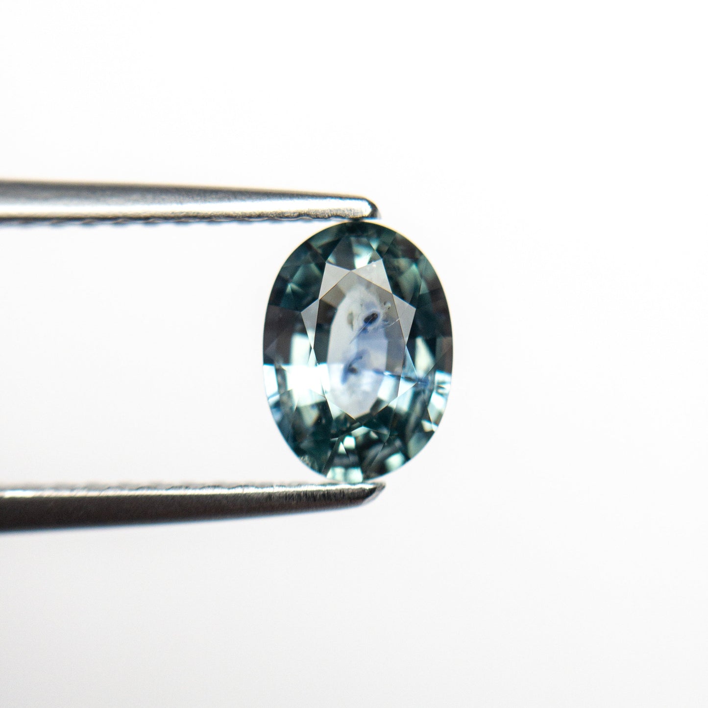 0.88ct 6.95x5.10x2.95mm オーバル ブリリアント サファイア 19939-72