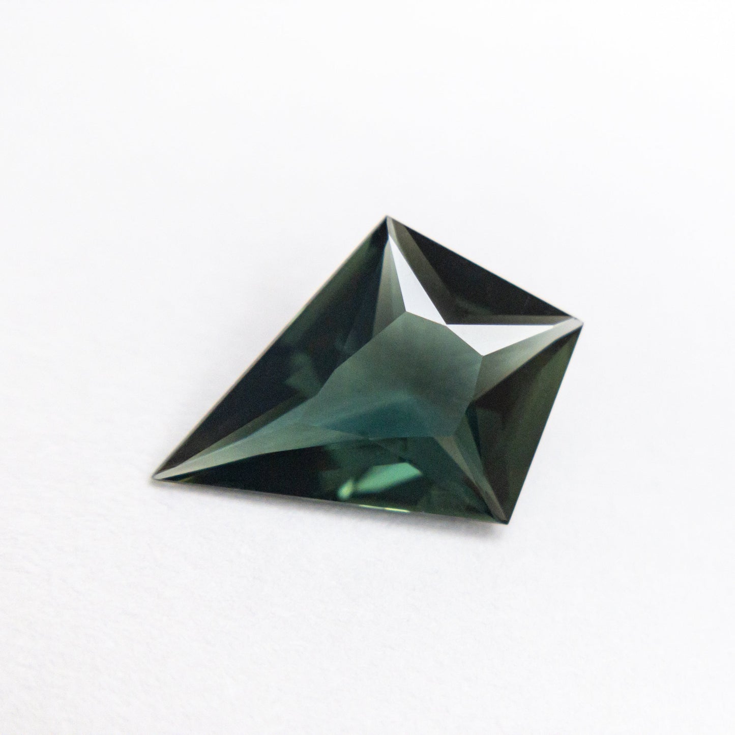 1.40ct 11.51x8.35x3.12mm カイト ブリリアント サファイア 20034-02