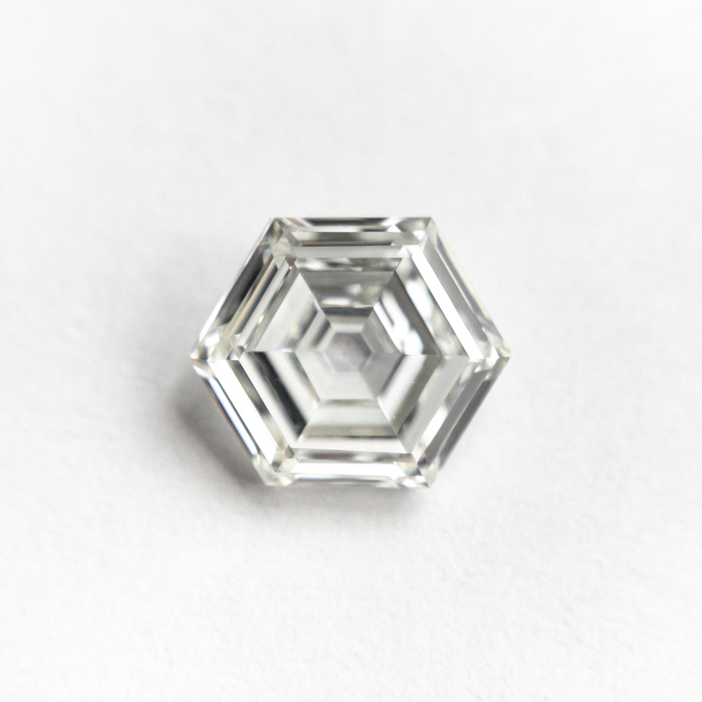 1.50ct 8.19x6.97x3.12mm GIA VS2 J ヘキサゴン ステップカット 21961-01