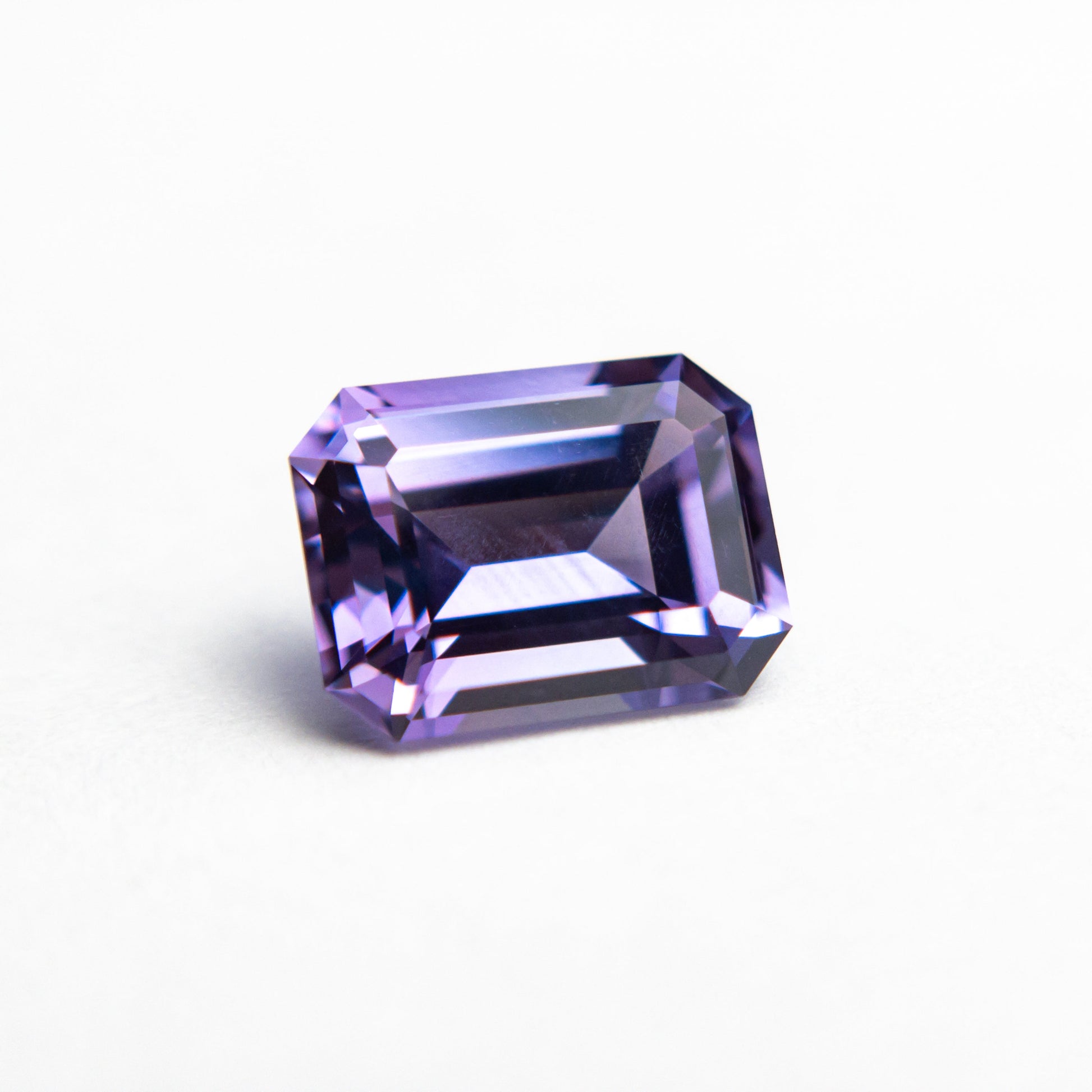 1.95ct 8.03x6.01x4.17mm カットコーナレクタングル ステップカットサファイア 22207-01
