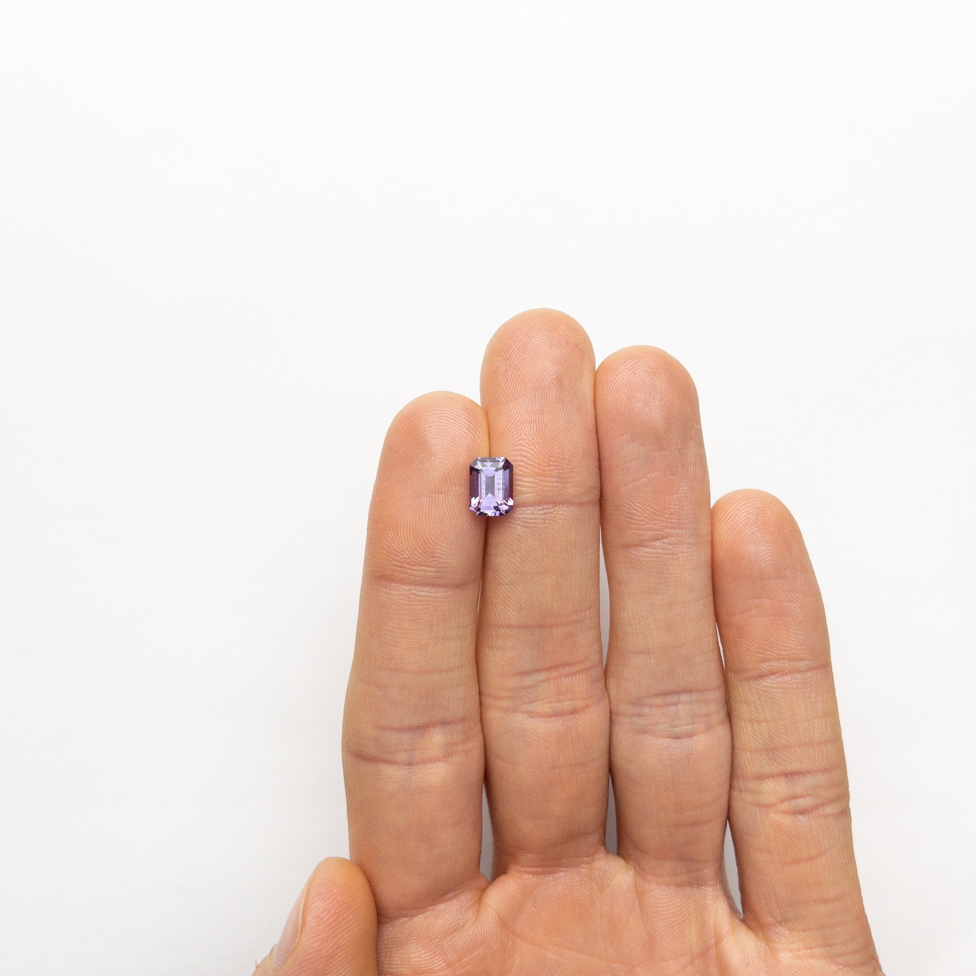 1.95ct 8.03x6.01x4.17mm カットコーナレクタングル ステップカットサファイア 22207-01