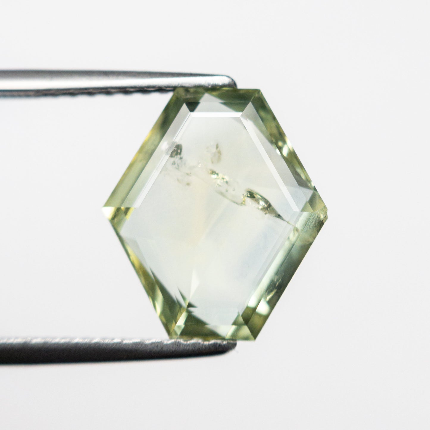 3.19ct 11.38x10.17x3.05mm ヘキサゴンステップカットサファイア 22434-119