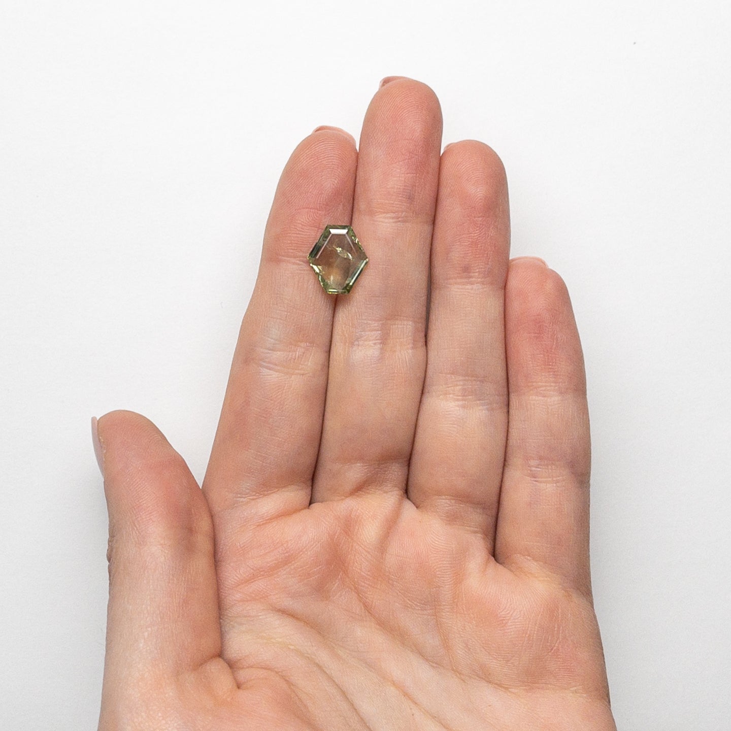 3.19ct 11.38x10.17x3.05mm ヘキサゴンステップカットサファイア 22434-119
