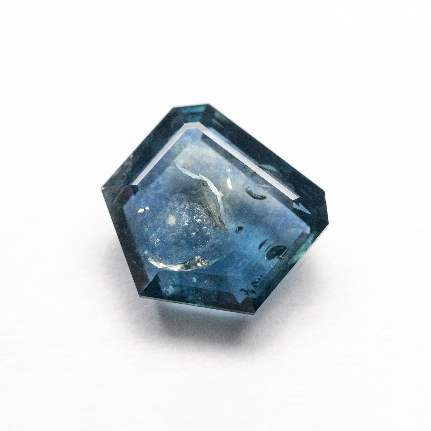2.67ct 7.99x8.04x3.67mm シールド ローズカット サファイア 22434-52