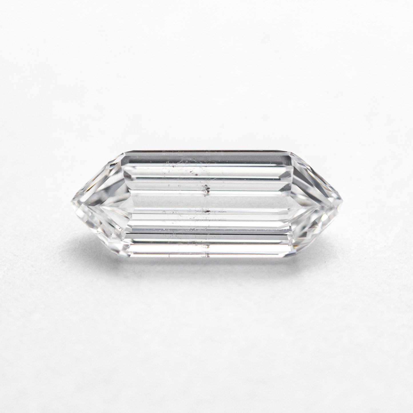 1.01ct 10.12x4.18x2.42mm GIA SI2 D ヘキサゴン ステップ カット 22621-01