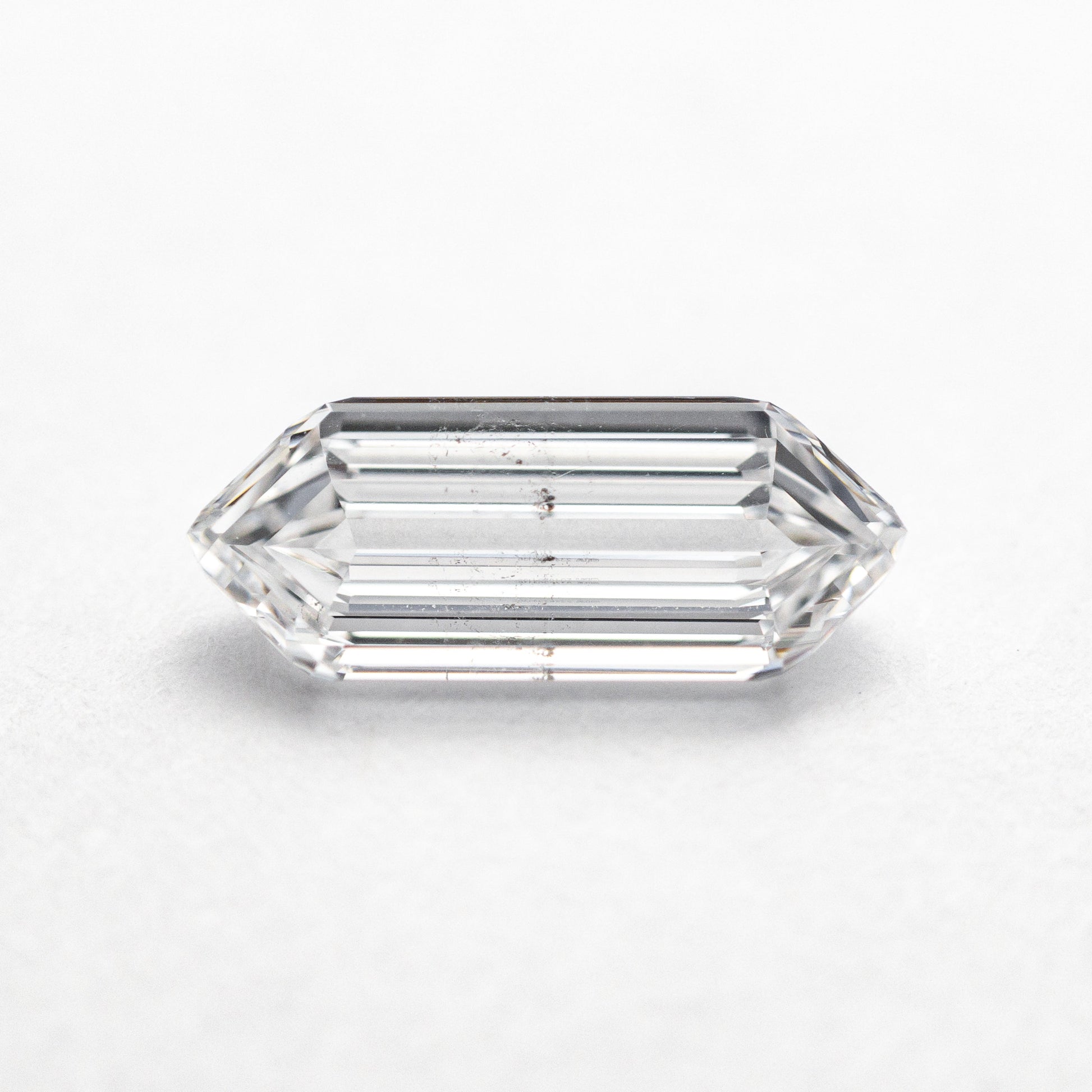 1.01ct 10.12x4.18x2.42mm GIA SI2 D ヘキサゴン ステップ カット 22621-01