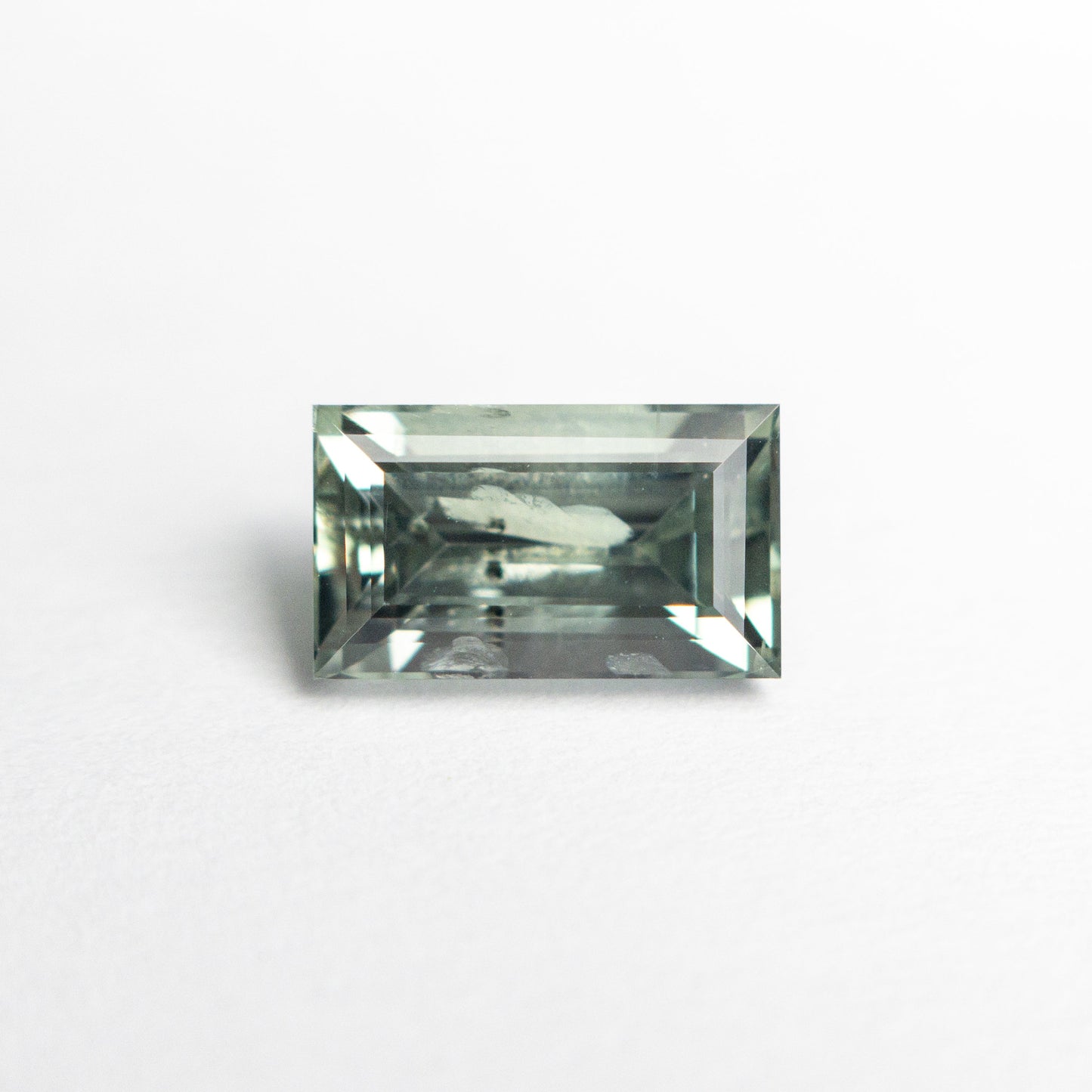 1.73ct 7.94x4.65x4.06mm レクタングル ステップ カット サファイア 22689-08