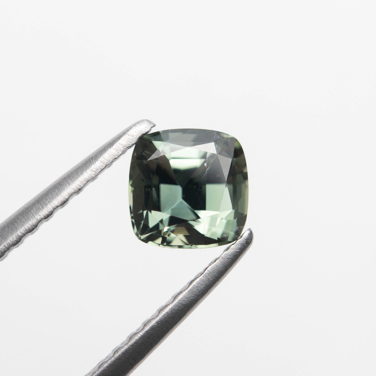 0.86ct 5.15x5.12x3.60mm クッション ブリリアント サファイア 23045-01