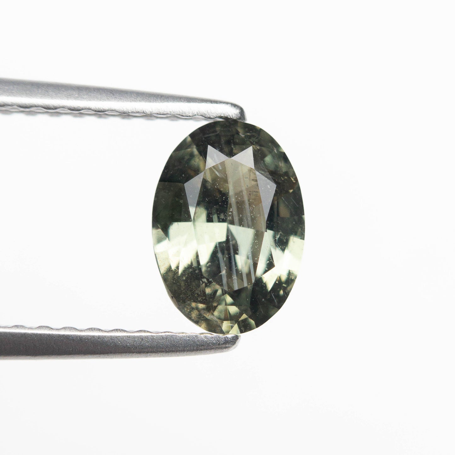 1.00ct 7.59x5.40x3.04mm オーバル ブリリアント サファイア 23051-01