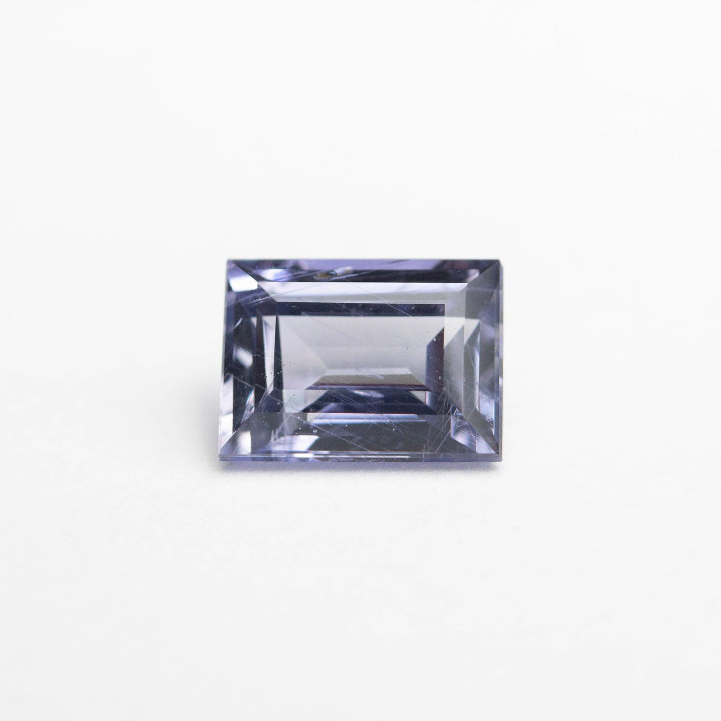 1.07ct 6.35x4.66x3.12mm レクタングル ステップカット サファイア 23052-01