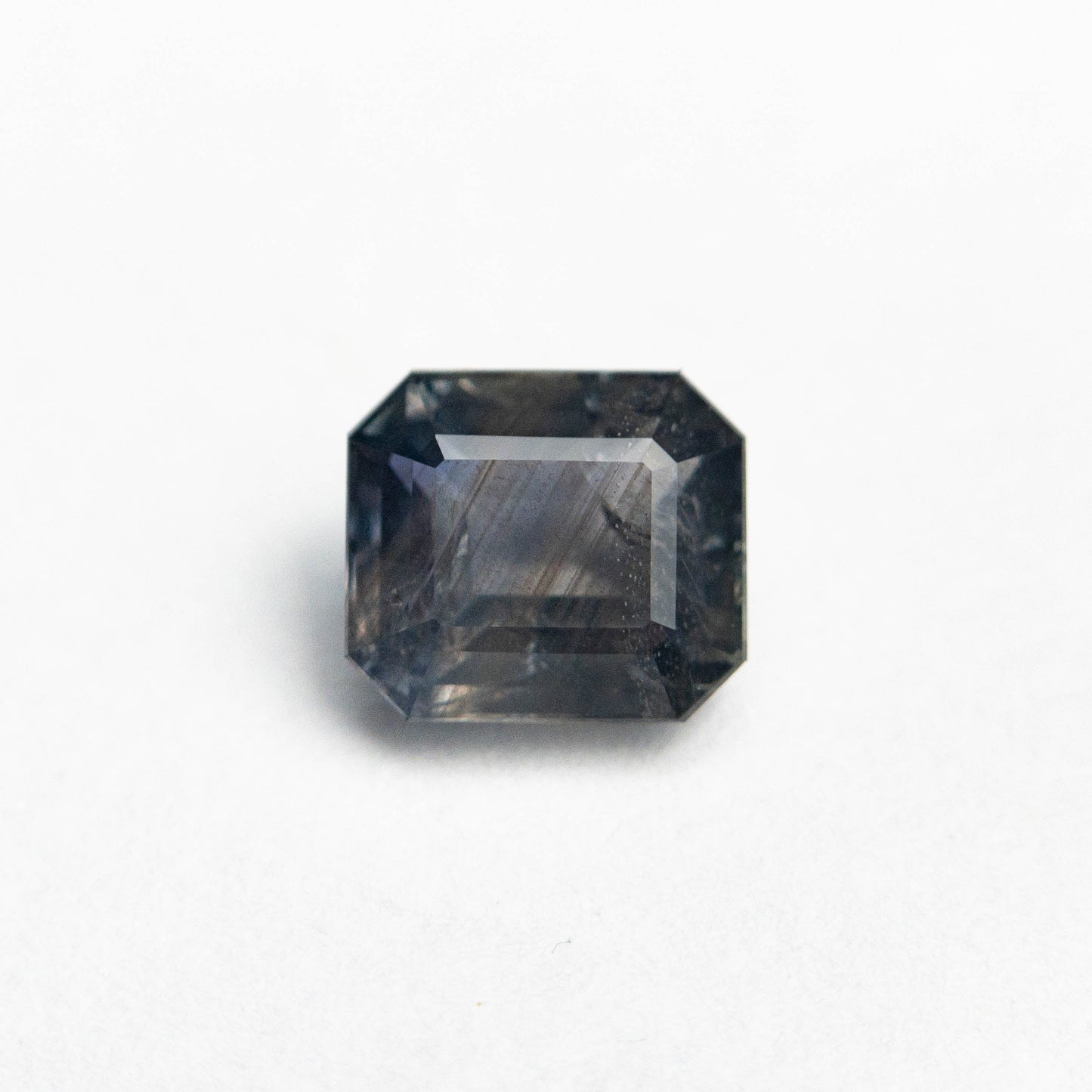 1.21ct 5.99x5.30x3.44mm カット コーナー レクタングル ステップ カット サファイア 23057-01