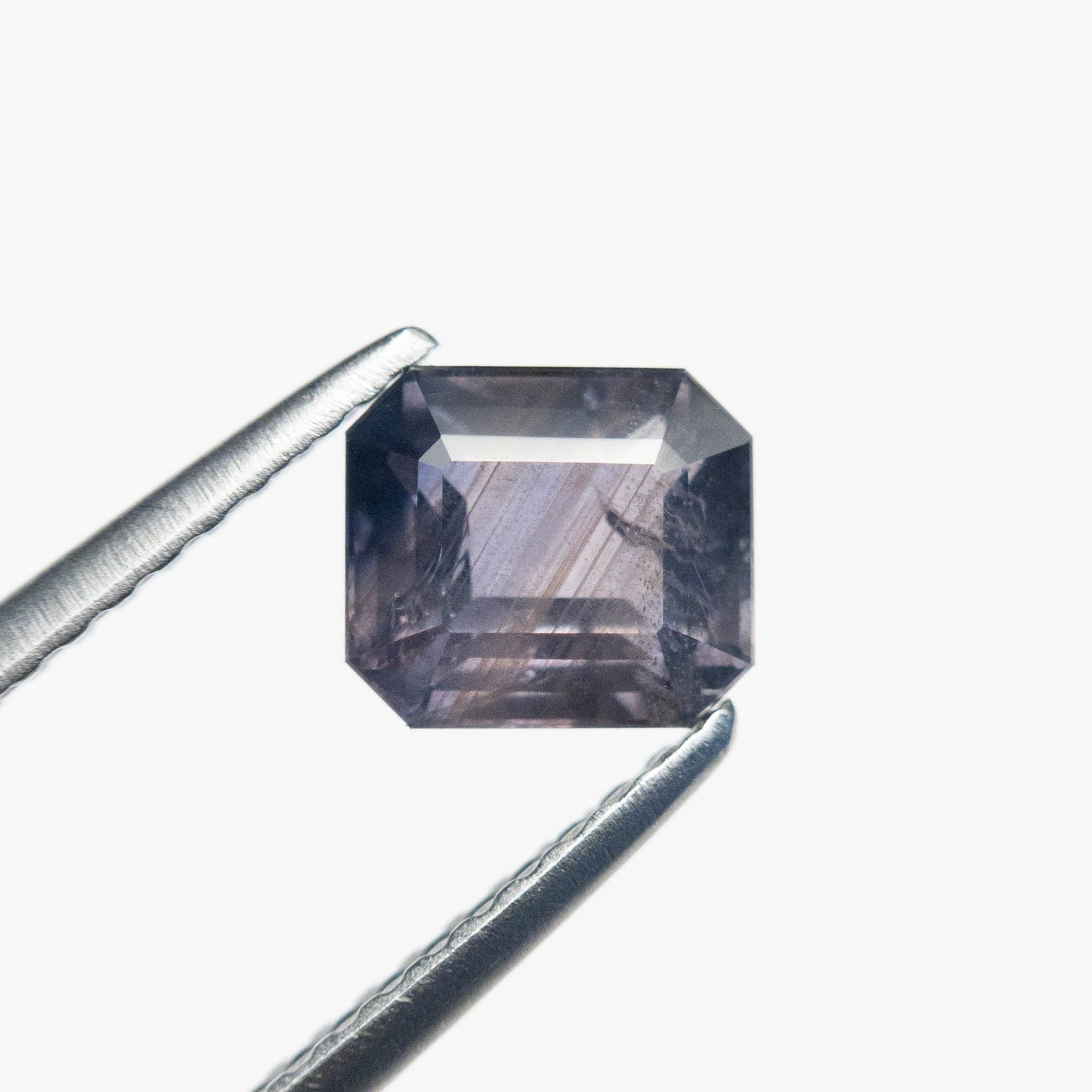 1.21ct 5.99x5.30x3.44mm カット コーナー レクタングル ステップ カット サファイア 23057-01