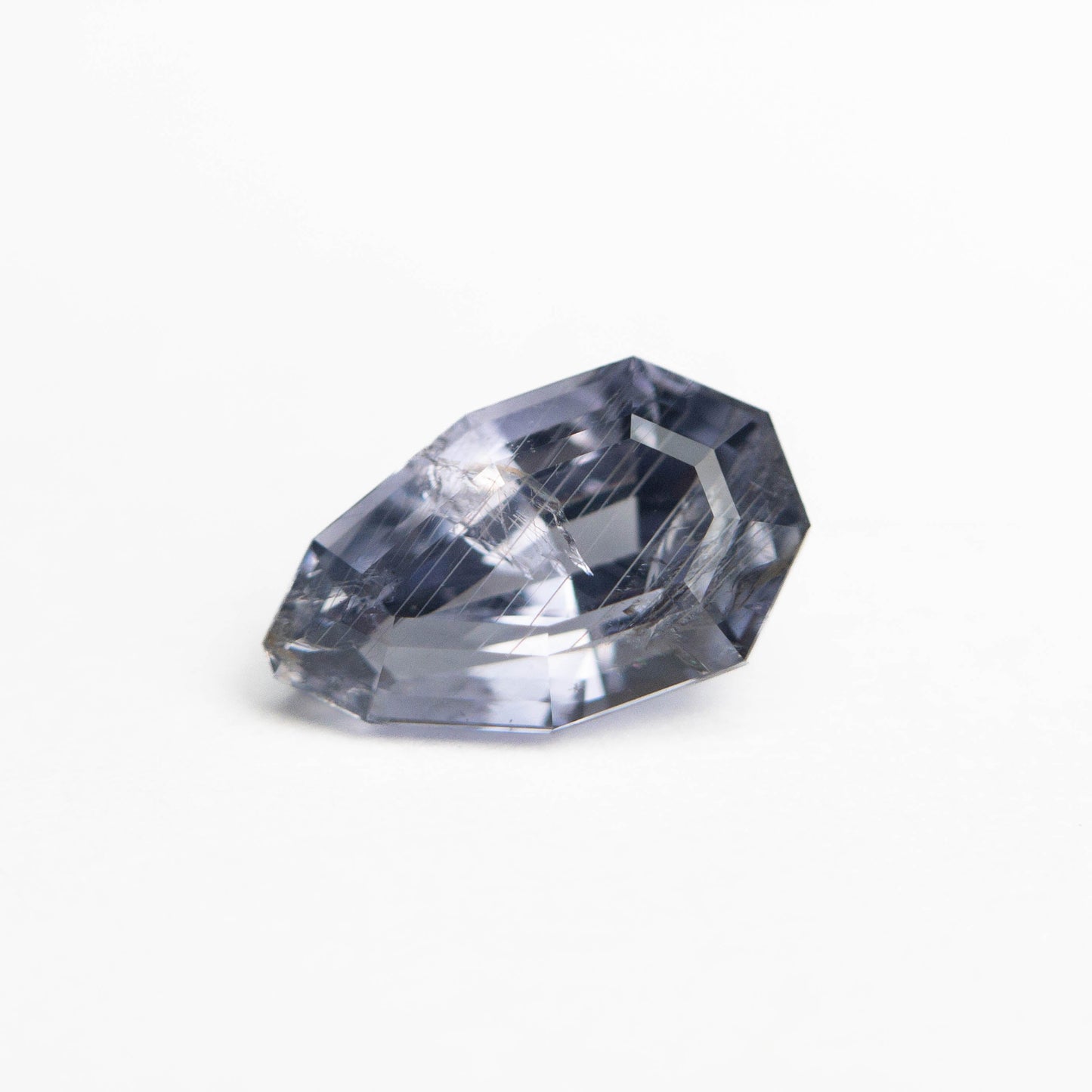 1.51ct 8.46x5.07x4.17mm ジオ ペア ステップ カット サファイア 23063-01