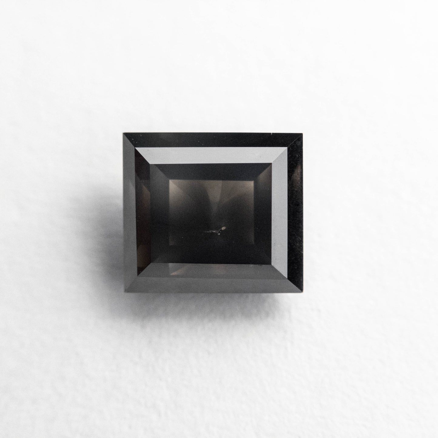 1.82ct 6.99x6.26x3.75mm レクタングル ローズカット 23179-06