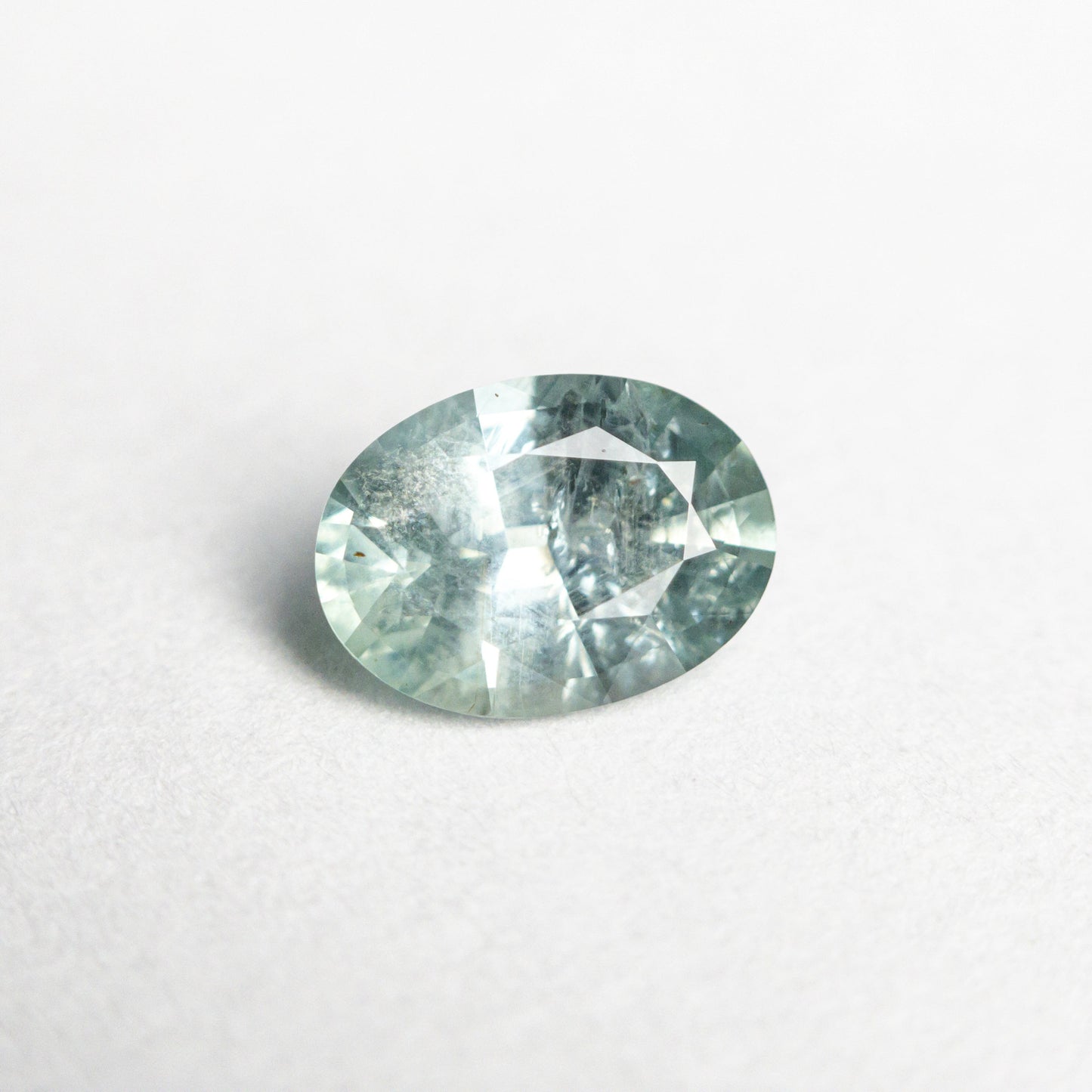 0.85ct 6.90x5.01x3.17mm オーバル ブリリアント サファイア 23447-33