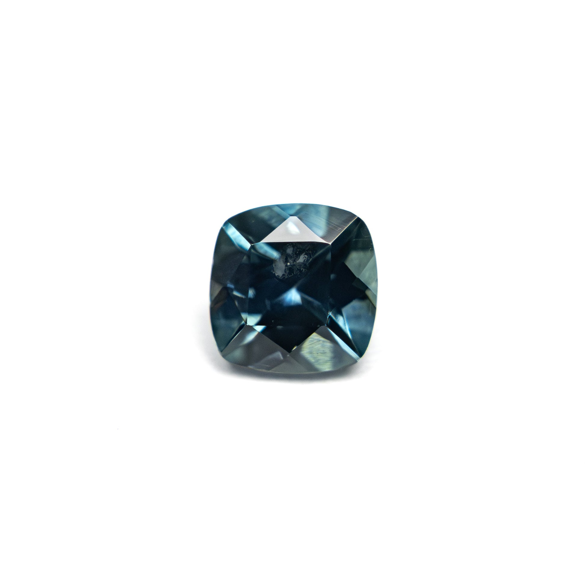 0.69カラット 5.05x5.01x3.38mm クッションブリリアントサファイア 23466-05