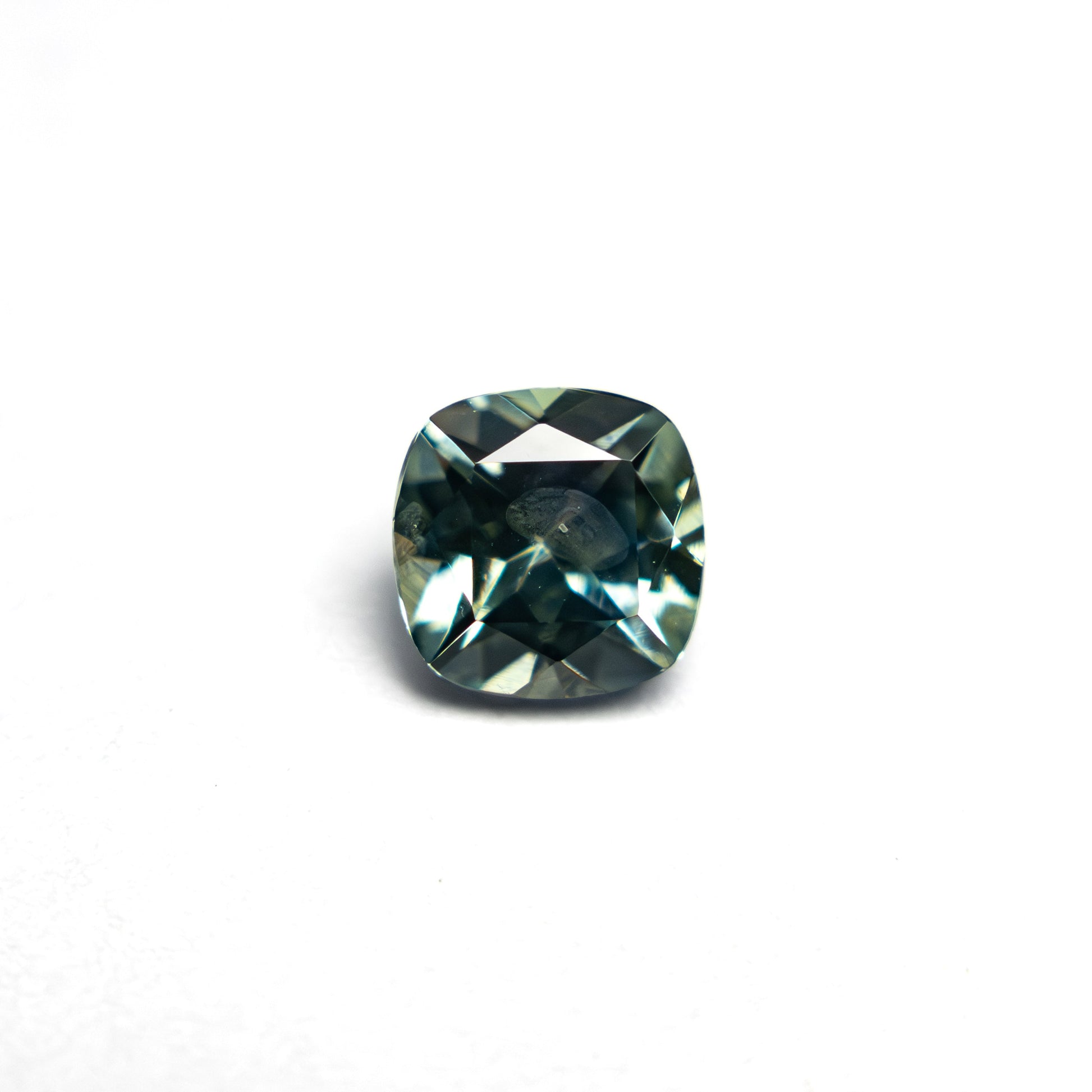 0.78ct 5.11x5.09x3.40mm クッションブリリアントサファイア 23466-08