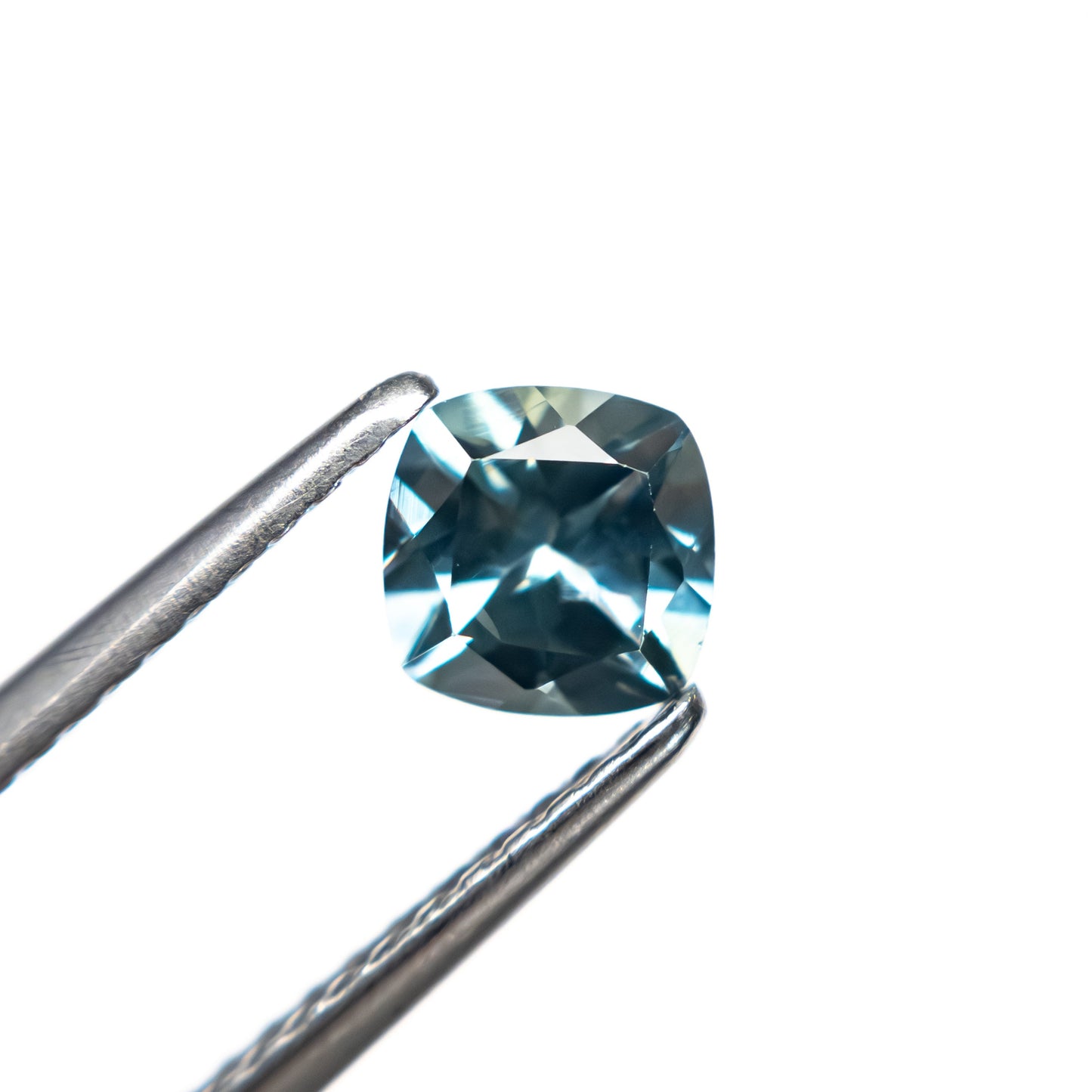 0.76ct 5.06x5.00x3.48mm クッションブリリアント サファイア 23466-13