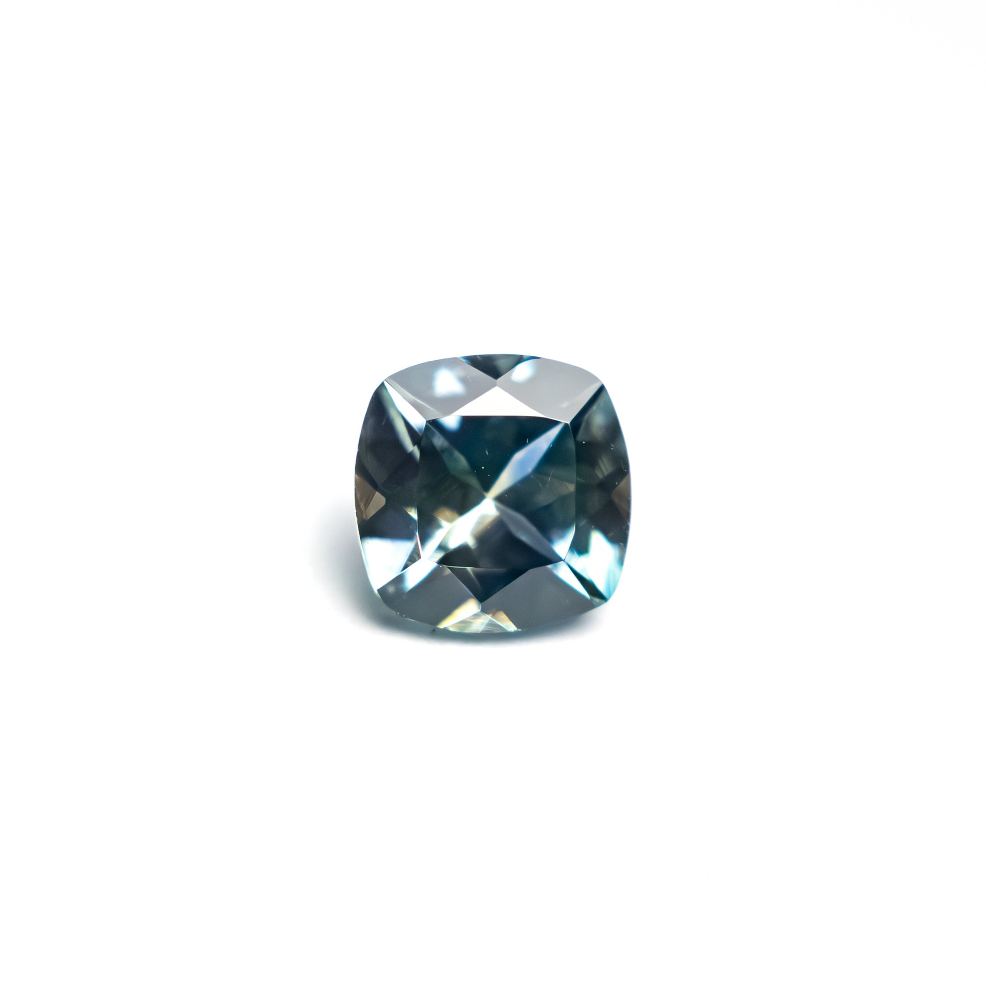 0.65ct 5.09x5.06x3.09mm クッションブリリアントサファイア 23466-17