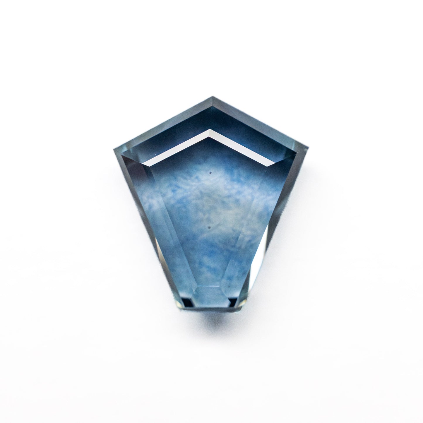 1.92ct 8.29x7.47x3.13mm シールド ポートレートカット サファイア 23469-38